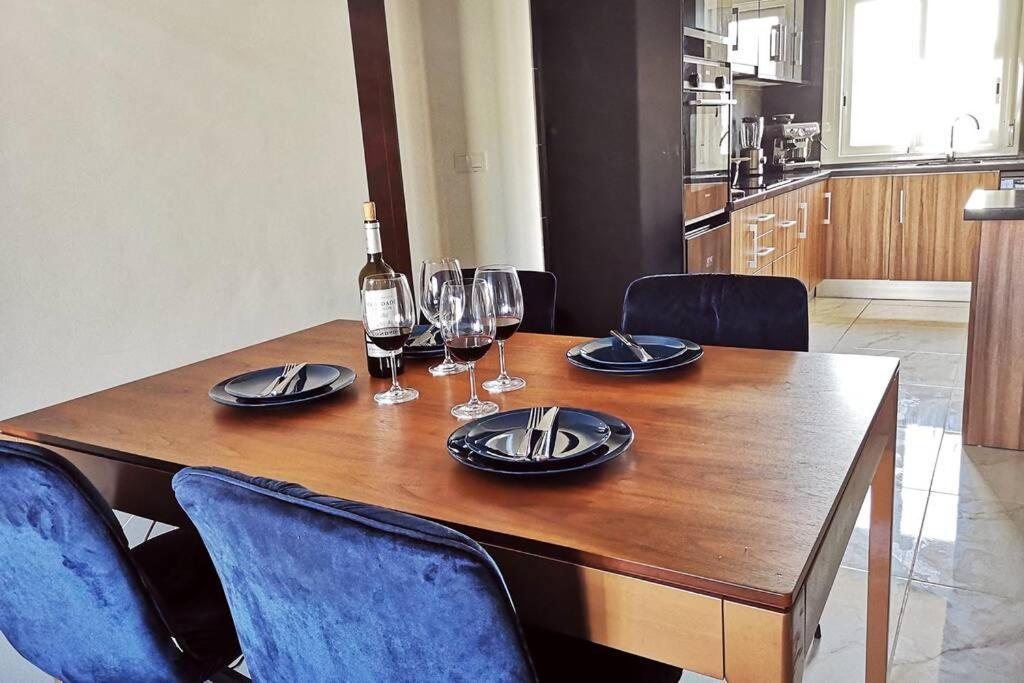 Black Sun. Modern Penthouse In 또레비에하 외부 사진